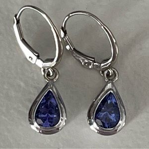 💯 Genuine Tanzanite pear shape bezel set drop earrings in 14K solid white gold.
